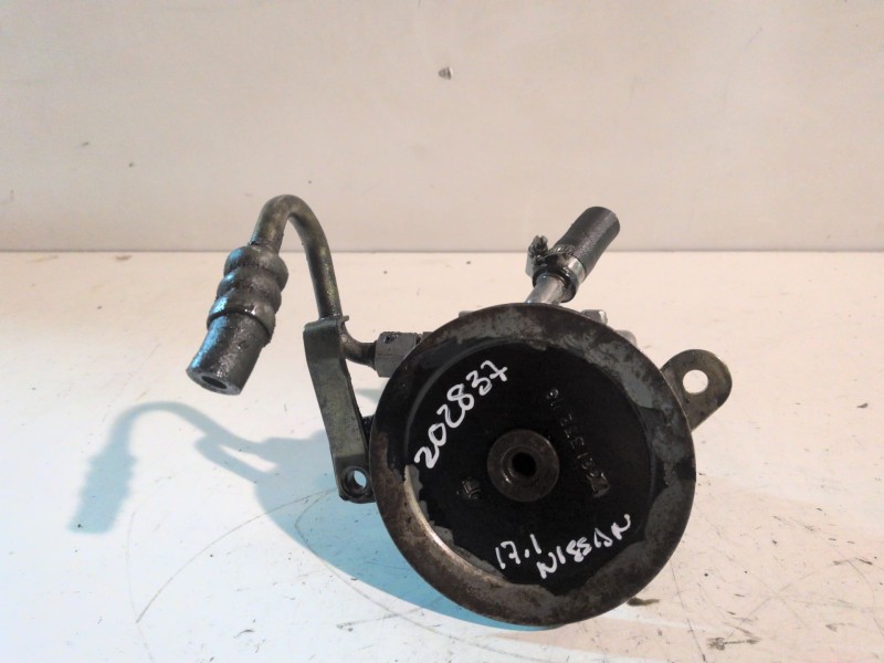Recambio de bomba direccion para nissan trade 100 bd30d referencia OEM IAM   