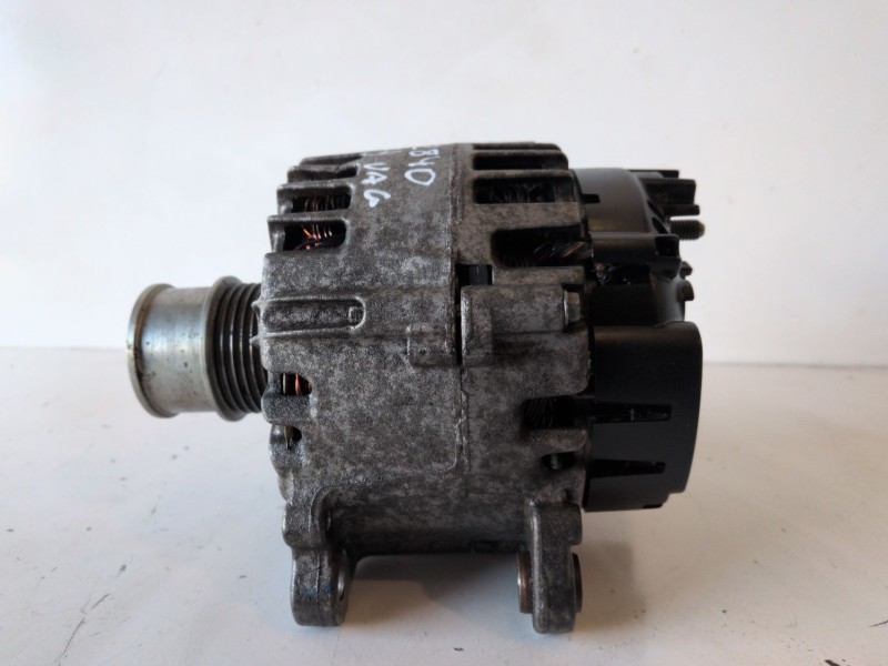 Recambio de alternador para seat arona (kj) dkr referencia OEM IAM 05E903026Q  