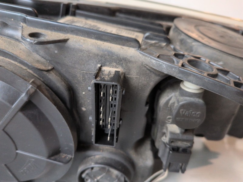 Recambio de faro derecho para citroen c5 break rhr referencia OEM IAM 9684845580  