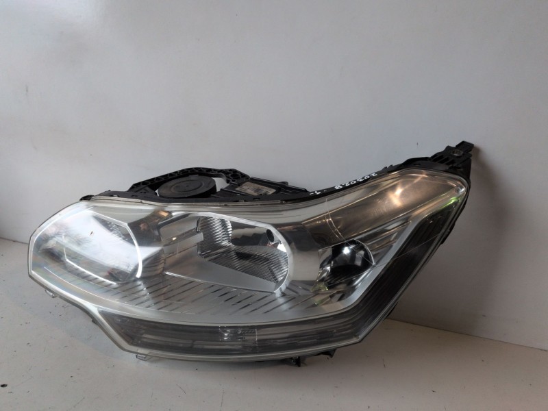 Recambio de faro derecho para citroen c5 break rhr referencia OEM IAM 9684845580  