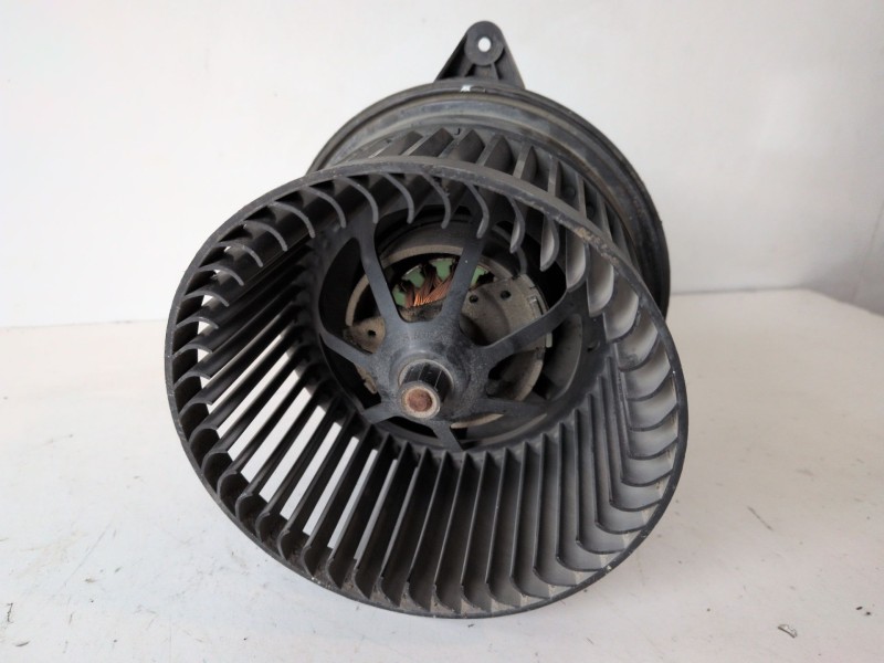 Recambio de ventilador calefaccion para ford transit connect (tc7) r3pa referencia OEM IAM XS4H18456AD  