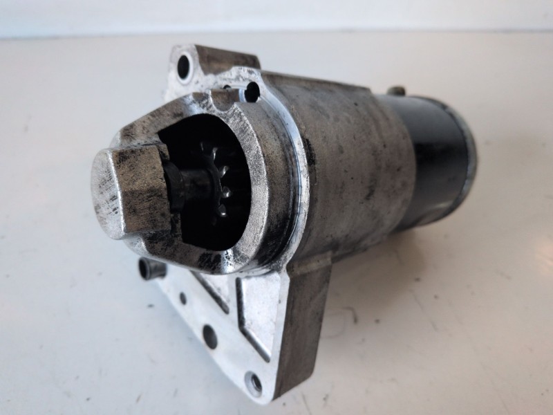 Recambio de motor arranque para peugeot 207 sw 8fs referencia OEM IAM M000T32271ZE  