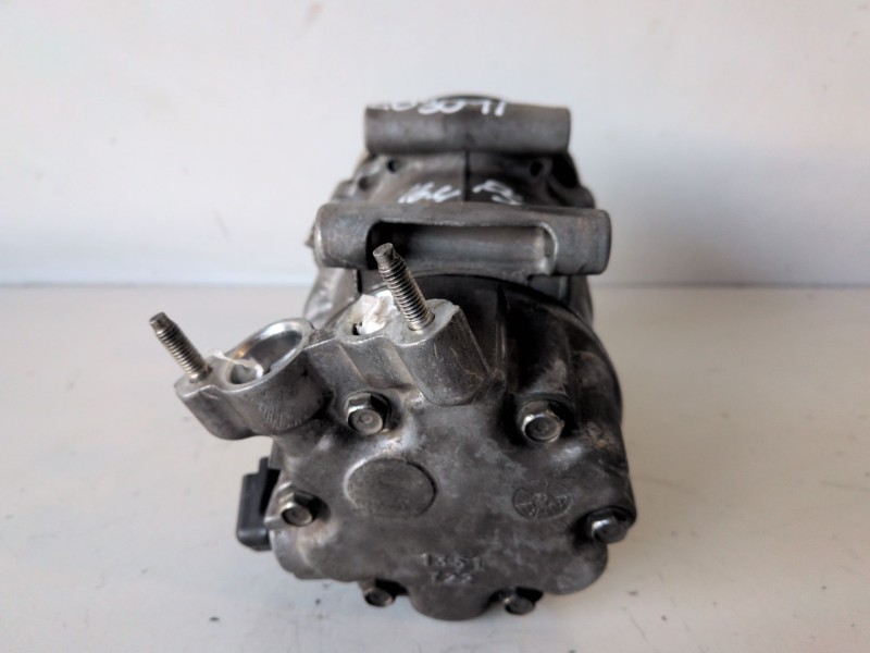 Recambio de compresor aire acondicionado para peugeot 207 sw 8fs referencia OEM IAM 9659875780  