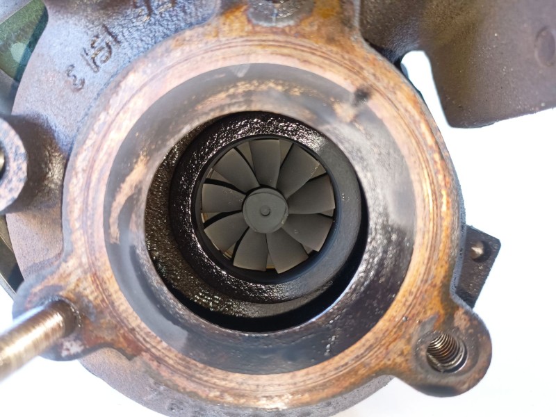 Recambio de turbocompresor para nissan x-trail (t31) m9r760 referencia OEM IAM H8200639766  