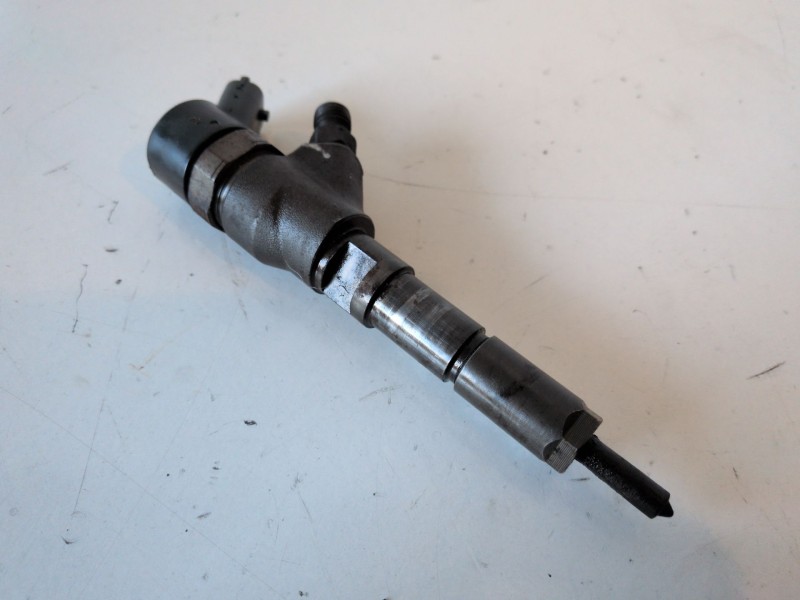 Recambio de inyector para citroen jumpy rhx referencia OEM IAM 0445110076  