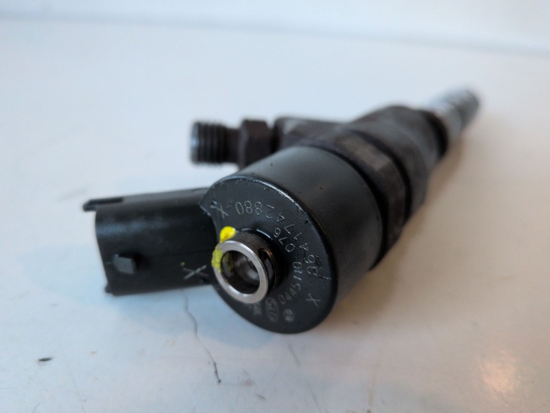 Recambio de inyector para citroen jumpy rhx referencia OEM IAM 0445110076  
