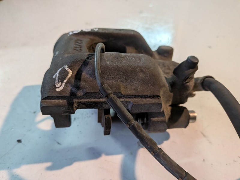 Recambio de pinza de freno trasera derecha para bmw serie x5 (e53) 306d1 referencia OEM IAM   