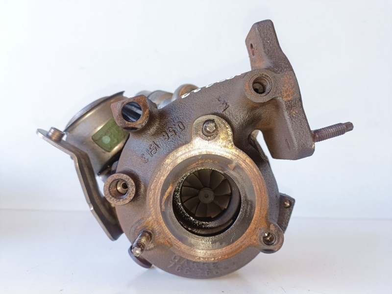 Recambio de turbocompresor para nissan x-trail (t31) m9r760 referencia OEM IAM H8200639766  