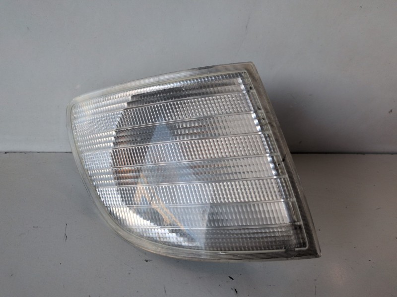 Recambio de piloto delantero derecho para mercedes-benz vito kombi (638) 611980 referencia OEM IAM   