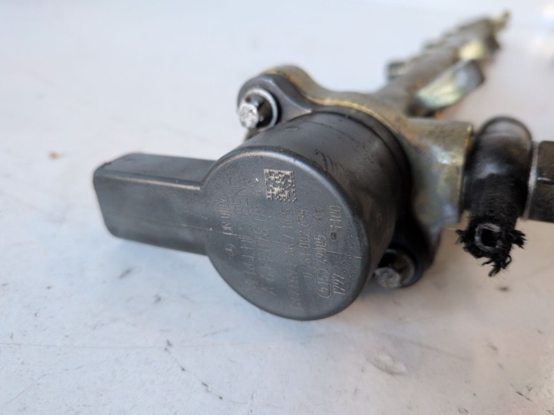 Recambio de rampa inyectora para chrysler jeep gr.cherokee (wj/wg) 665921 referencia OEM IAM 0445215021  