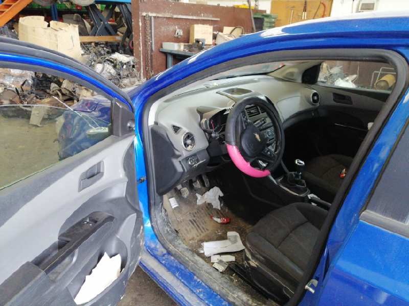 chevrolet aveo hatchback del año 2012