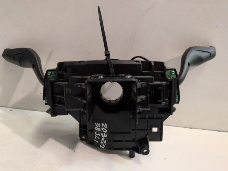 Recambio de mando luces para ford focus sportbreak (cew) m1da referencia OEM IAM BV6T13N064AG  