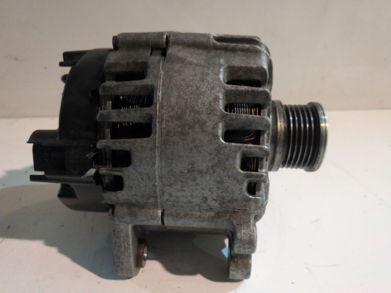 Recambio de alternador para volkswagen caddy profesional (sa)(03.2015) dfs referencia OEM IAM 06F903023C  