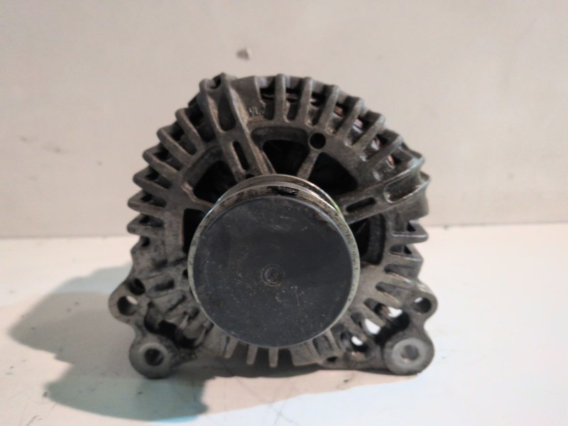 Recambio de alternador para seat leon (1p1) bxe referencia OEM IAM 06F903023C  