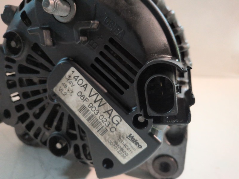 Recambio de alternador para seat leon (1p1) bxe referencia OEM IAM 06F903023C  