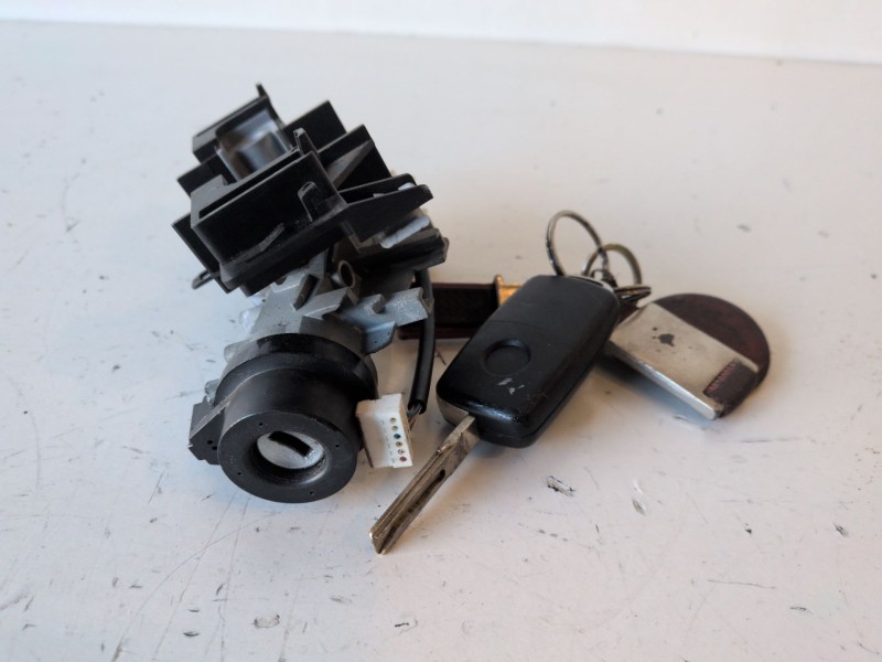 Recambio de conmutador de arranque para seat leon (1p1) cayc referencia OEM IAM 1K0905851  