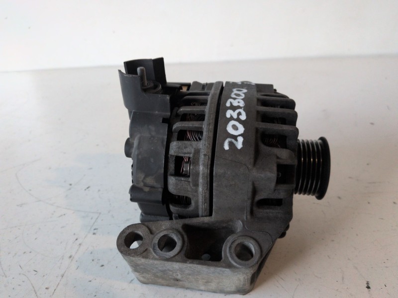 Recambio de alternador para ford ka (ccq) a9a referencia OEM IAM 4S5T10300AB  