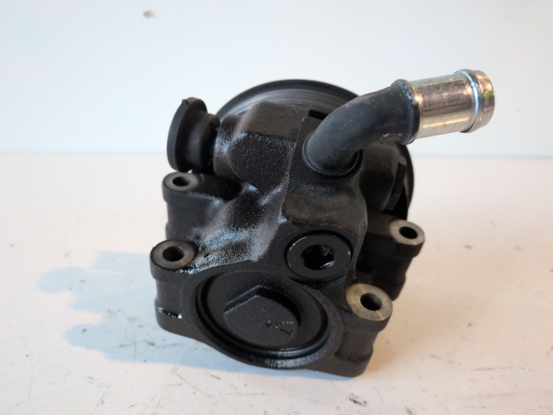 Recambio de bomba direccion para ford ka (ccq) a9a referencia OEM IAM   