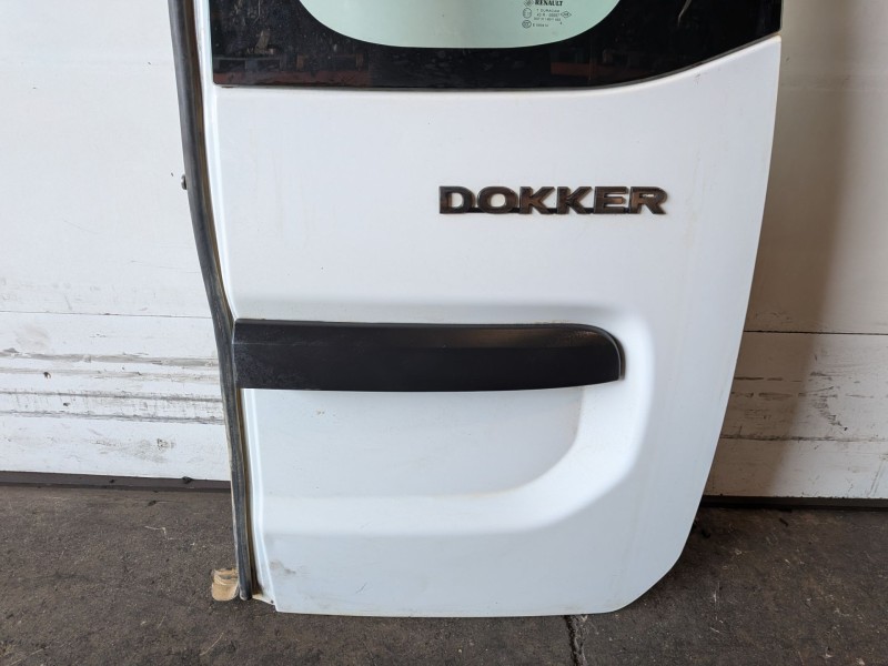 Recambio de porton trasero derecho para dacia dokker k9k626 referencia OEM IAM   