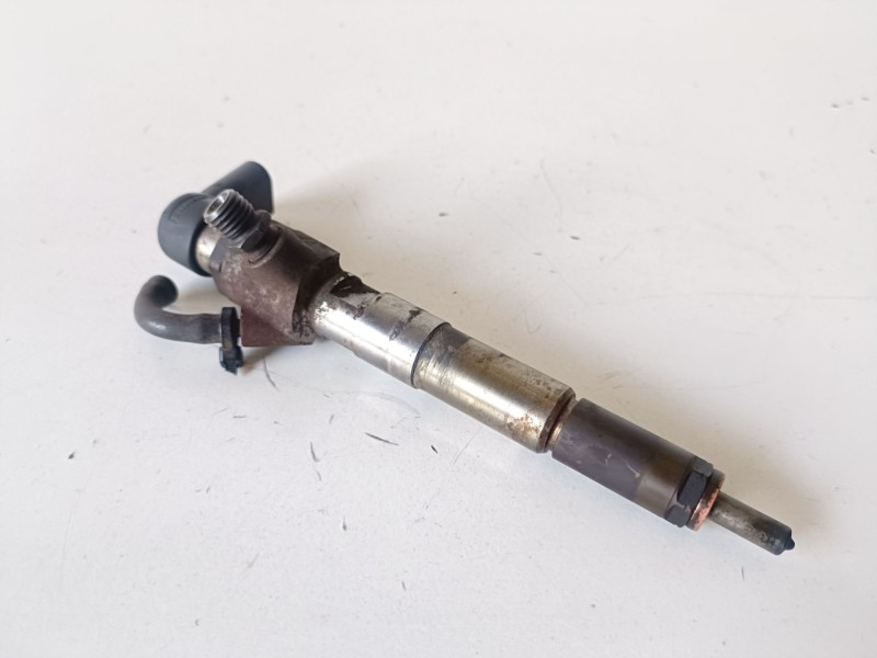 Recambio de inyector para dacia duster i k9k856 referencia OEM IAM H8200704191  