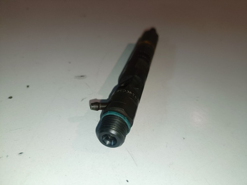 Recambio de inyector para renault kangoo i (f/kc0) k9k704 referencia OEM IAM EJBR02101Z  