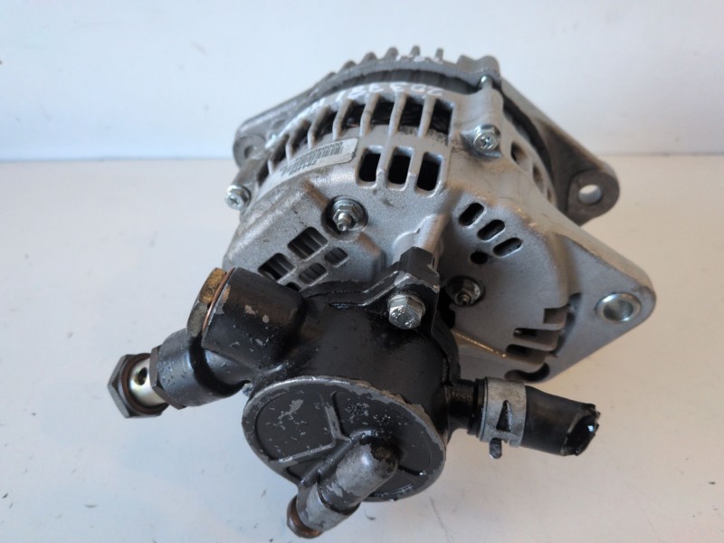 Recambio de alternador para honda civic berlina 3 puertas (ep) 4ee2 referencia OEM IAM RAA14805  