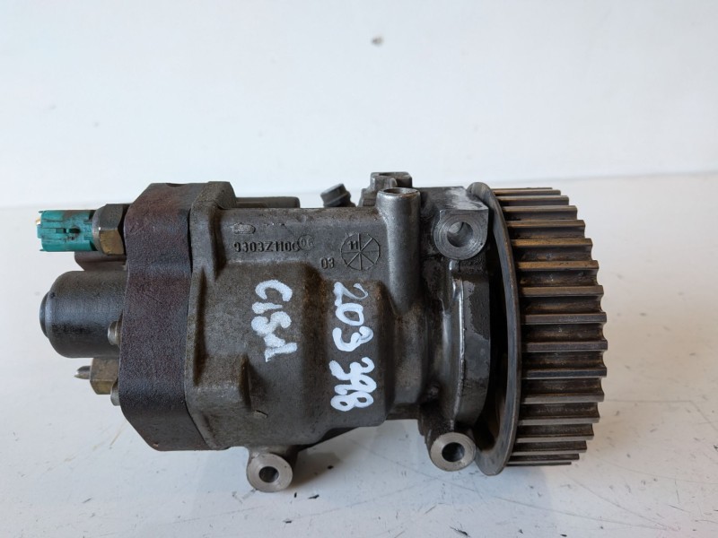 Recambio de bomba inyeccion para renault kangoo i (f/kc0) k9k702 referencia OEM IAM R9042A014A  