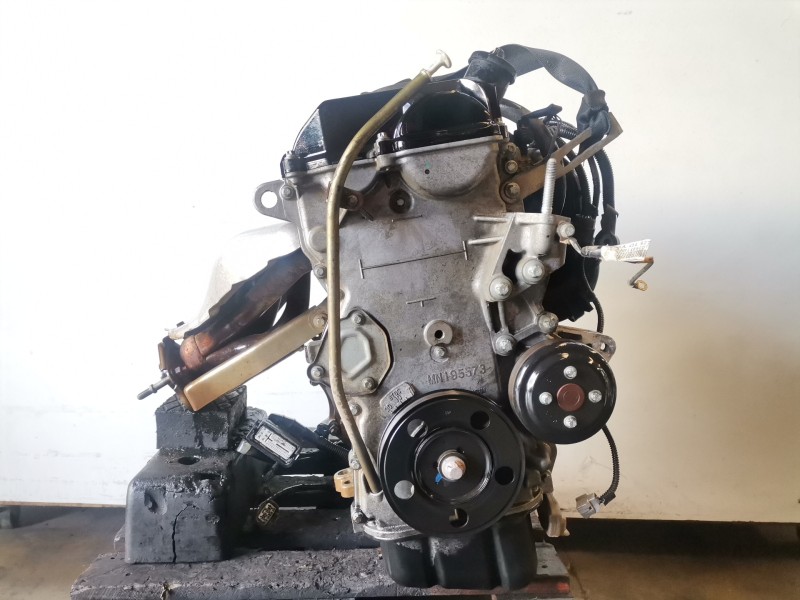 Recambio de motor completo para mitsubishi colt cz3 berl. 5 (z30a) 135930 referencia OEM IAM 135930  