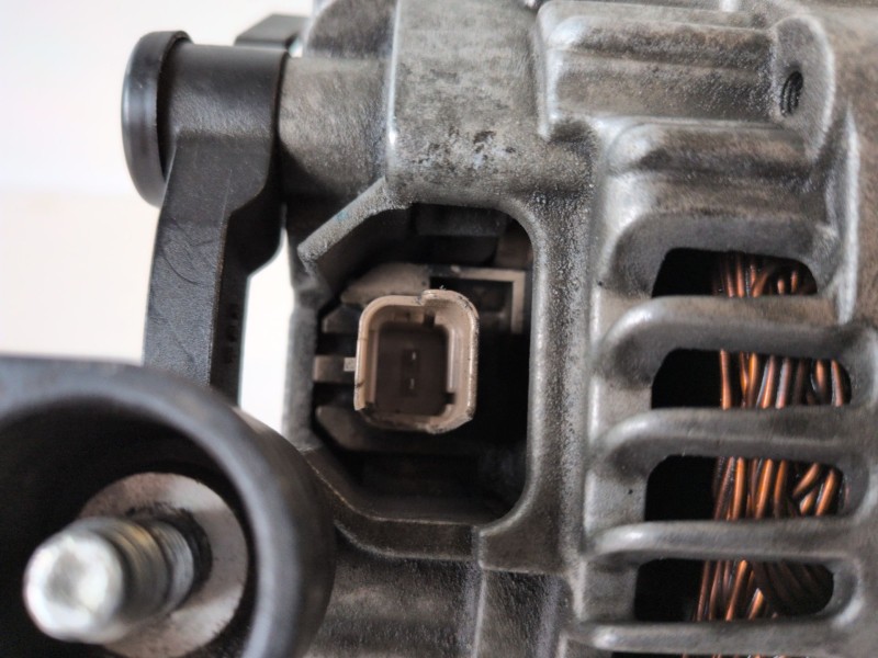 Recambio de alternador para citroen c5 break rhr referencia OEM IAM 9654752880  