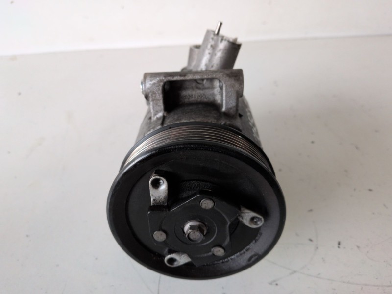 Recambio de compresor aire acondicionado para seat ibiza berlina (6j5) cfwa referencia OEM IAM 5K0820803E  