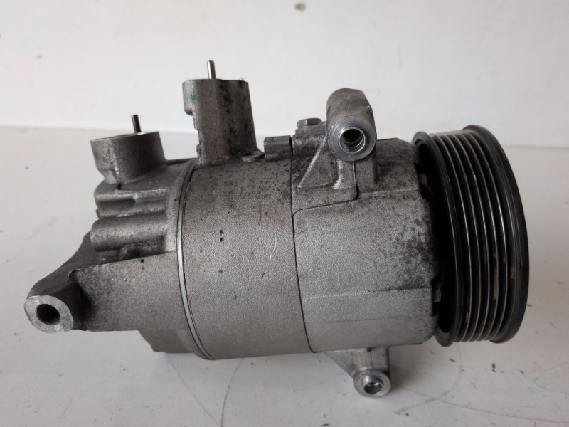 Recambio de compresor aire acondicionado para seat ibiza berlina (6j5) cfwa referencia OEM IAM 5K0820803E  