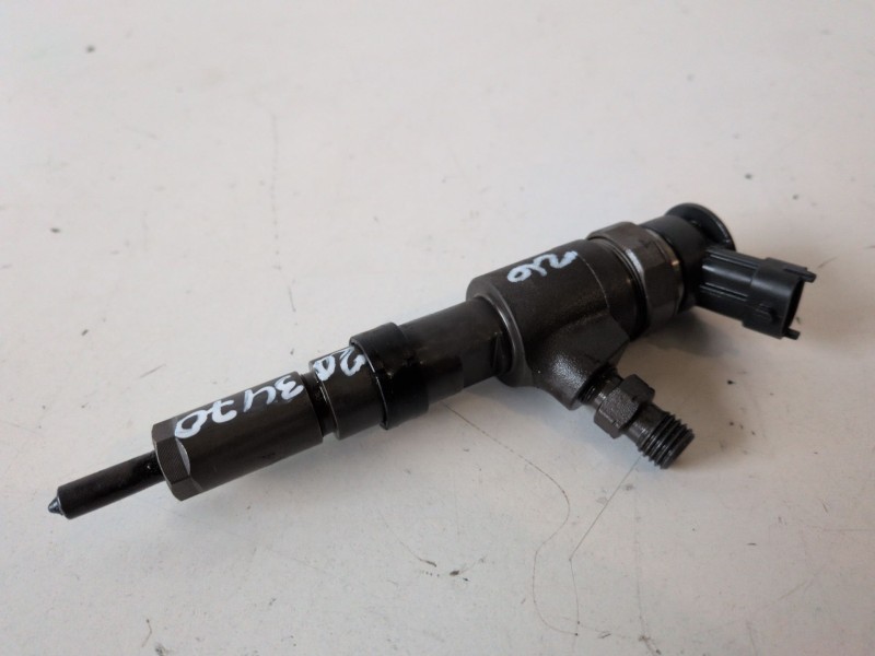Recambio de inyector para citroen c3 pluriel 8hx referencia OEM IAM 0445110135  