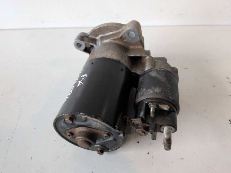 Recambio de motor arranque para citroen saxo hdz referencia OEM IAM 0001116003  