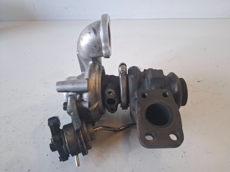 Recambio de turbocompresor para peugeot 207 9hp / 9h06 referencia OEM IAM 9673283680  