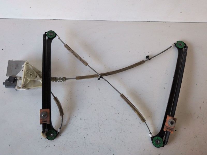 Recambio de elevalunas delantero izquierdo para audi a3 (8p1) bkd referencia OEM IAM 8P0959801A  
