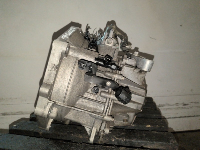 Recambio de caja cambios para opel zafira b z19dt referencia OEM IAM M32019D36501  