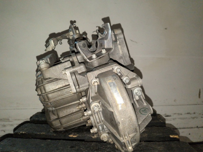 Recambio de caja cambios para opel zafira b z19dt referencia OEM IAM M32019D36501  
