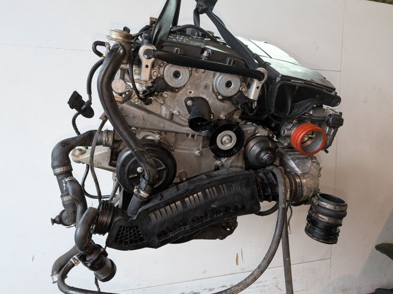 Recambio de motor completo para mercedes-benz clase c (bm 203) berlina m271946 referencia OEM IAM 271946  