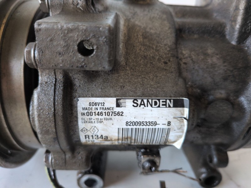 Recambio de compresor aire acondicionado para renault kangoo ii (f/kw0) k9k608 referencia OEM IAM 8200953359B  