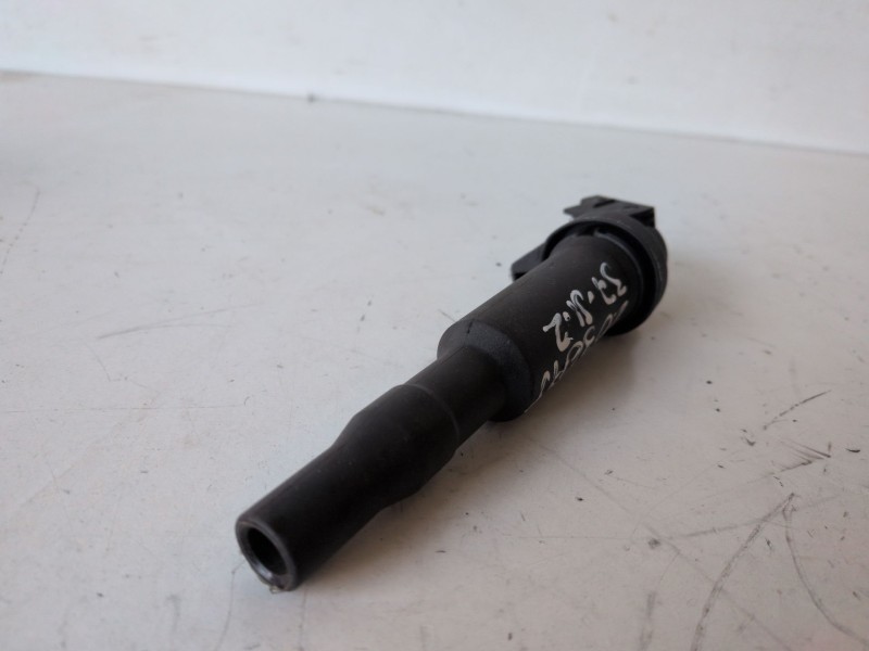 Recambio de bobina encendido para peugeot 308 5fw referencia OEM IAM 0221504470  