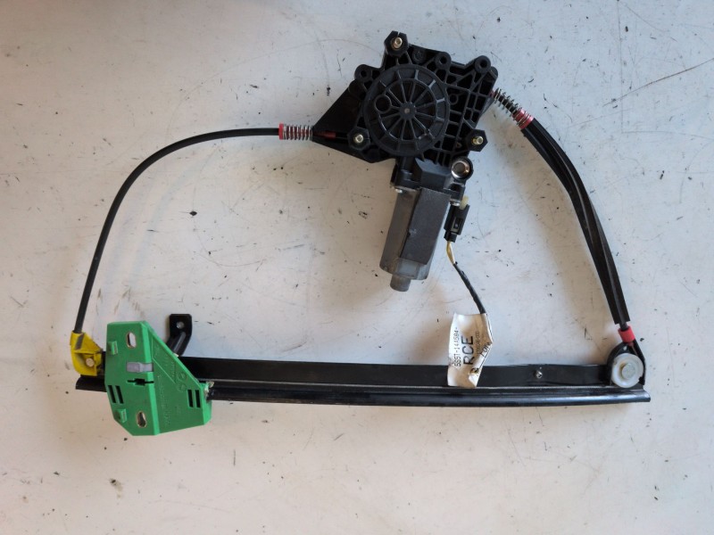Recambio de elevalunas delantero izquierdo para ford ka (ccq) referencia OEM IAM 0130821682  