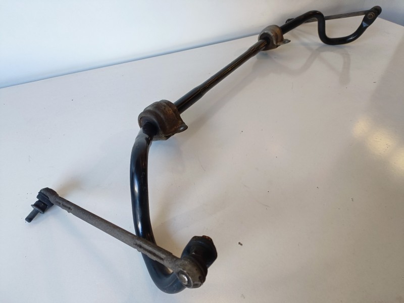Recambio de barra estabilizadora delantera para bmw serie 1 coupe (e82) n51b30a referencia OEM IAM   