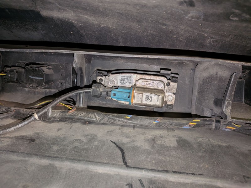 Recambio de paragolpes delantero para land rover range rover sport 508ps referencia OEM IAM   