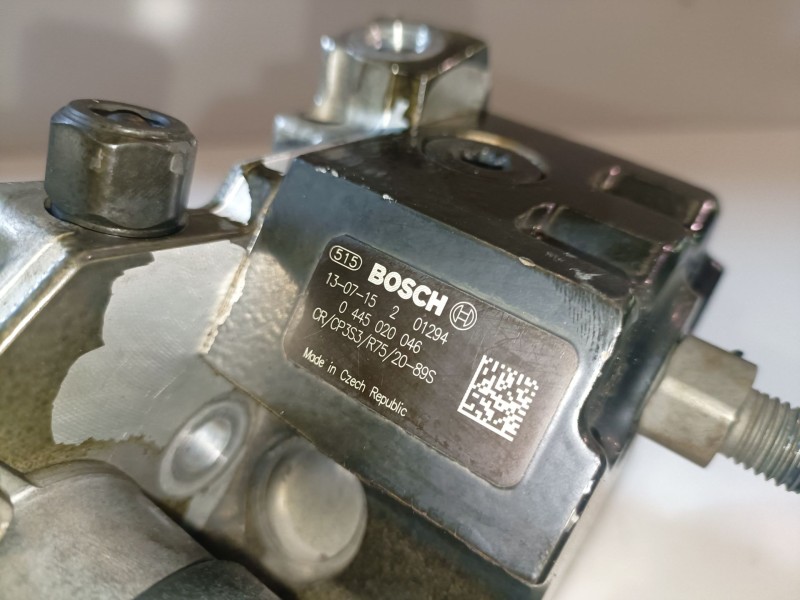 Recambio de bomba inyeccion para peugeot boxer (333/335) furgón techo elevado bat.3450mm f1ce0481d referencia OEM IAM 0445020046