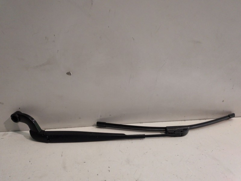 Recambio de brazo limpia delantero derecho para land rover range rover sport 508ps referencia OEM IAM 89813729  