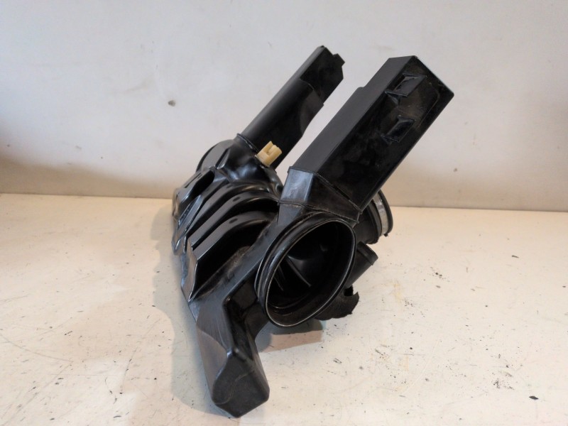 Recambio de colector admision para land rover range rover sport 508ps referencia OEM IAM AH426C700BE  