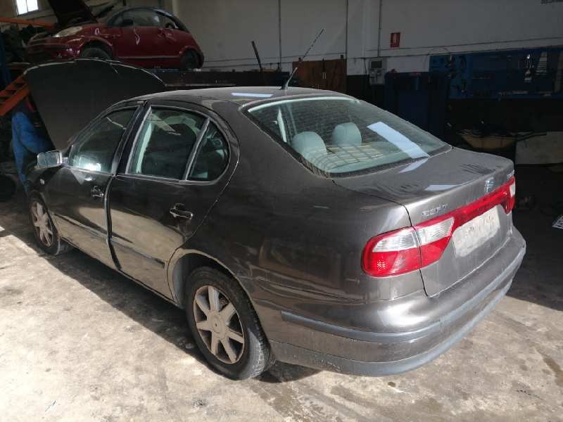 seat toledo (1m2) del año 2003