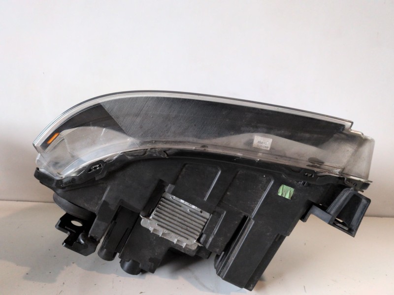 Recambio de faro derecho para land rover range rover sport 508ps referencia OEM IAM CH3213W029EA  