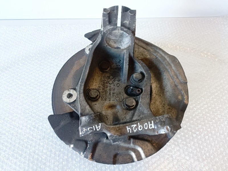 Recambio de mangueta delantera izquierda para bmw serie 1 coupe (e82) n51b30a referencia OEM IAM 3121676444303  