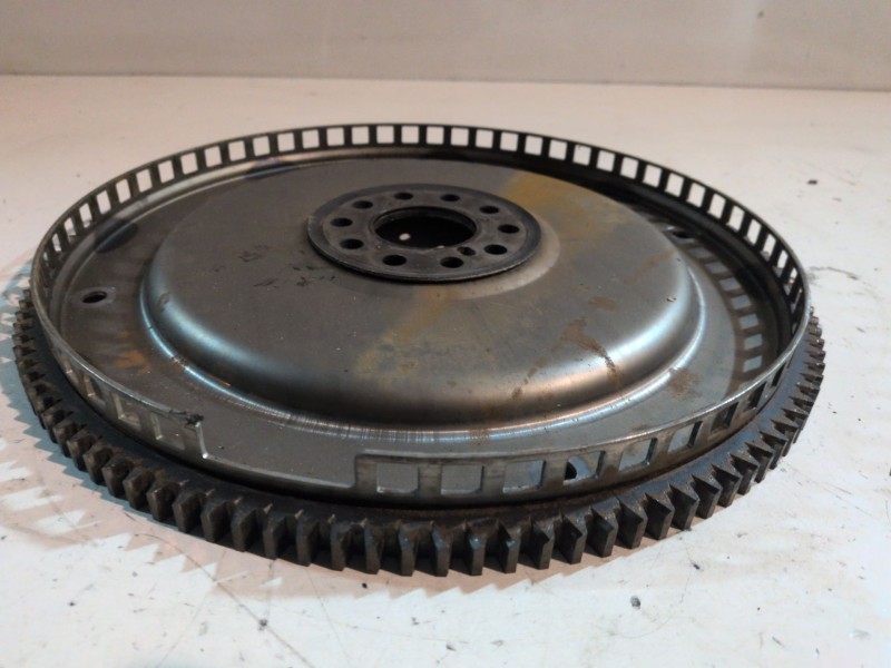 Recambio de volante motor para land rover range rover sport 508ps referencia OEM IAM 8W936K375AE  